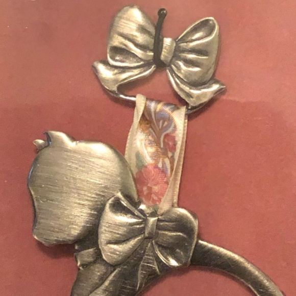 Lindsay Claire Signed Pewter Cat Photo‎ Ornament, NWT Original Packaging,… - Picture 4 of 5